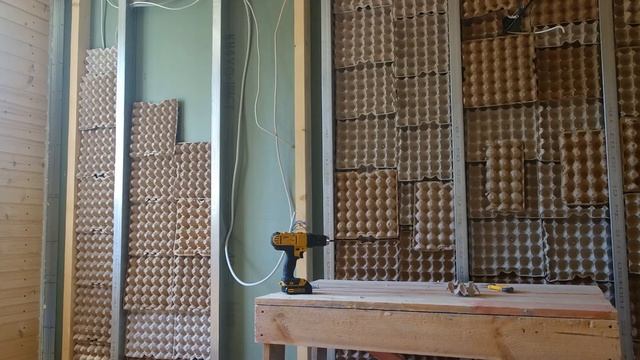 Бесплатная Шумоизоляция стен.Лотки из под яиц. смотреть онлайн