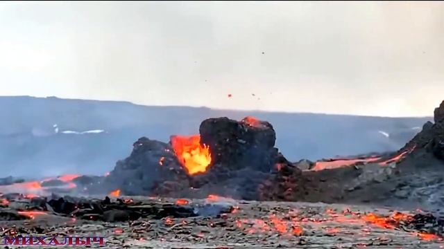 Вулкан Гелдингадалур в Исландии. volcano in Iceland . Большое извержение лавы смотреть онлайн
