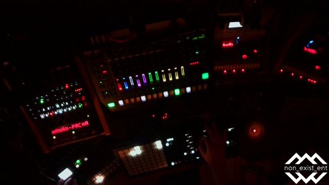 Dawless Electro Jam #4 Medusa Polyend/Dreadbox, Volca FM, Squarp Pyramid, TR8S, DD500, Space смотреть онлайн