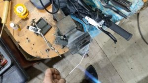 КАК ПРОДЕТЬ ТРОС через раму велосипеда