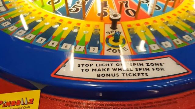 $1 Challenge - Wheel of Fortune in the Arcade смотреть онлайн