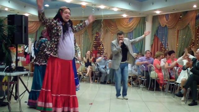 ПРИКОЛЬНЫЕ КОНКУРСЫ, НА ДЕРЕВЕНСКОЙ СВАДЬБЕ свадьба смотреть онлайн