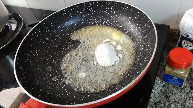 White sauce pasta with cheese смотреть онлайн