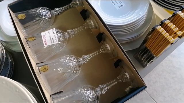 Секонд хенд магазин #2. Винтаж. Какой клад можно откапать в винтажных вещах. смотреть онлайн