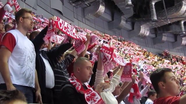 Польские фаны поют а капелла национальный гимн на гандбольном Евро-2016 смотреть онлайн