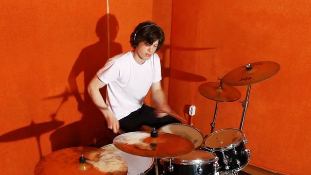 Aleksandr Chausov - Toxicity (Cover SOAD) смотреть онлайн
