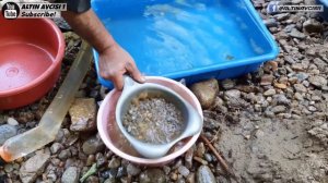 Gold Prospecting in a River and a Stream Simple and Easy Gold Extraction Method