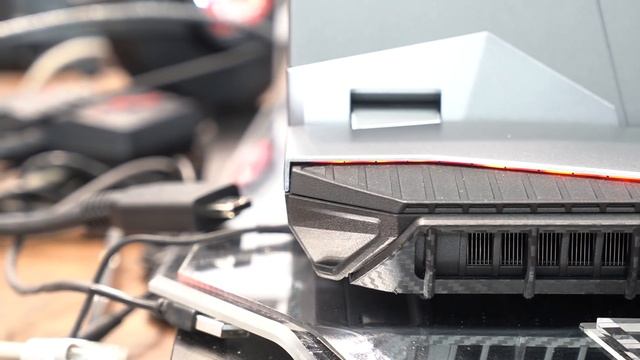 نظرة على MSI GT76 Titan: أقوى حاسوب بالعالم؟ смотреть онлайн