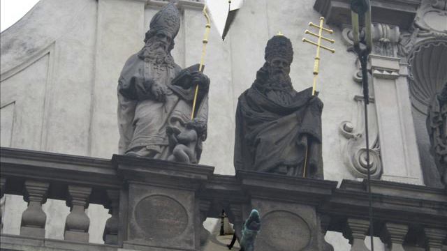 ПРАГА!Карлов мост,собор Святого Вита и пиво!Плывём по ВЛТАВЕ ,пьём вино и обедаем!