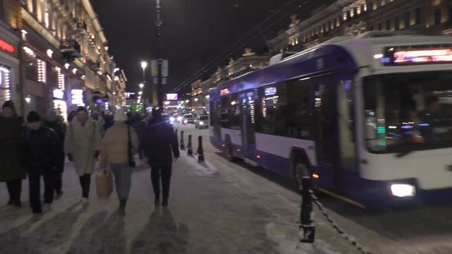 Зимний вечер в Санкт-Петербурге. Прогулка по центру в сопровождении красивой музыки смотреть онлайн