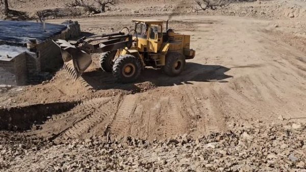 Constructing a nomadic shelter from the base - Nomads daily life in Iran💎