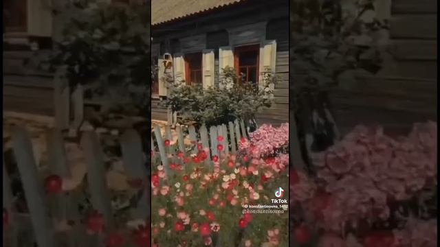 Деревенька моя неприметная По тебе скучаю я, По тебе скучаю я... смотреть онлайн