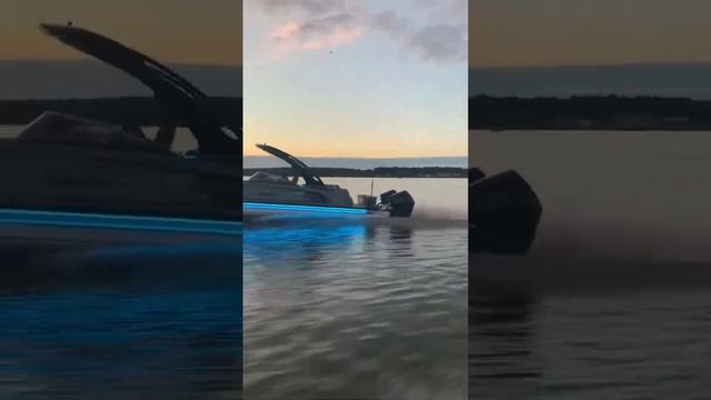 Обзор и тесты на набор скорости понтонного катера Tahoe Grand 2785 смотреть онлайн