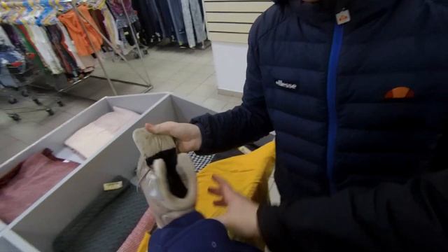 МНОГО БРЕНДОВ В СЕКОНД ХЕНДЕ \\ НАШЛИ EVISU, BAPE, KENZO, DICKIES, CHANEL, MAMMUT, HAGLOFS,DSQUARED смотреть онлайн
