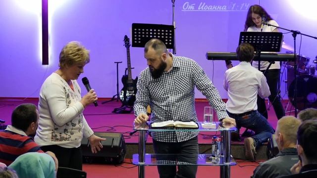 Александр Гизбрехт в церкви Помазание смотреть онлайн