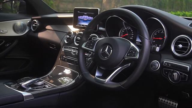 MERCEDES BENZ C300 COUPE AMG 2017 WHITE ON BLACK смотреть онлайн