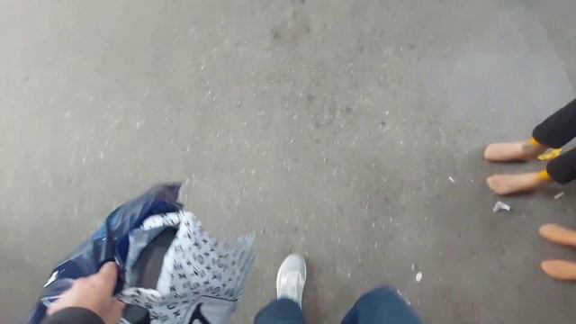Поездка в Седерек / купил себе новую одежду смотреть онлайн