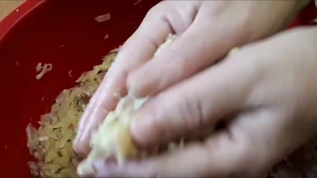 ЭТО НЕРЕАЛЬНО ВКУСНО! Сочные котлеты с картошкой и сыром, которые съедаются моментально. ПОПРОБУЙТЕ смотреть онлайн