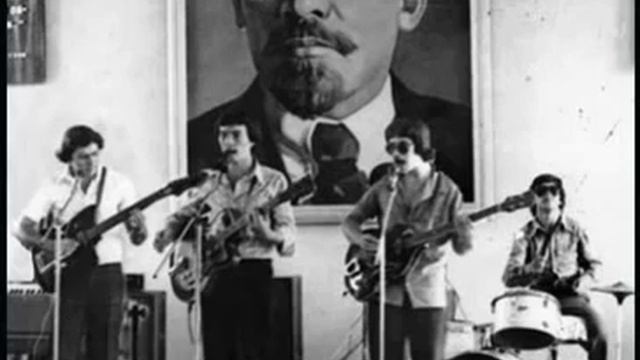 Песни нашего двора Плывут туманы белые смотреть онлайн