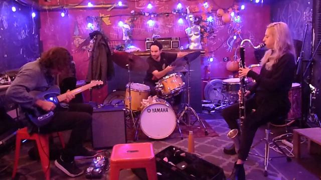 Devin Gray/Jonathan Goldberger/Mara Mayer, Live at the Bushwick Series 12/6/21 смотреть онлайн