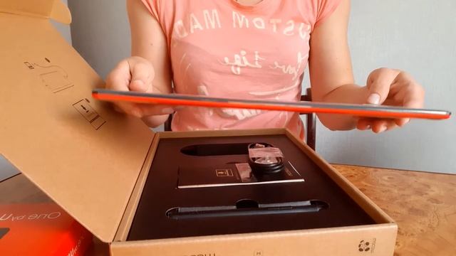 Распаковка - Графический планшет Wacom One by Wacom 2 Medium / CTL-672 смотреть онлайн