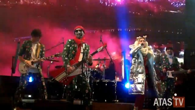 CRAZY BEATS, Видели ночь (кавер), Новогодняя Тверская ул., Москва, АТАС ТВ смотреть онлайн