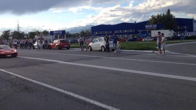 Ferrari Enzo sound & sprint! смотреть онлайн