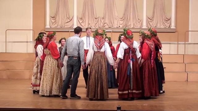 Вдоль по улице - репей, "карагодошная" (хоровод) смотреть онлайн