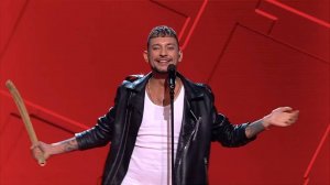 Смешал фолк и современные биты. Жюри «Голоса» в восторге!