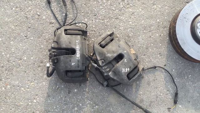 Суппорт тормозной передний левый BMW 5- F07, F10, F11, F18