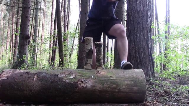 Заготовки для столешницы. Половиню бревно на плахи. смотреть онлайн