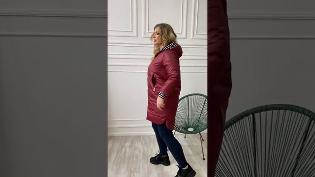 Женская демисезонная куртка большого размера батал 48-58 стеганая на синтепоне 150 с капюшоном смотреть онлайн