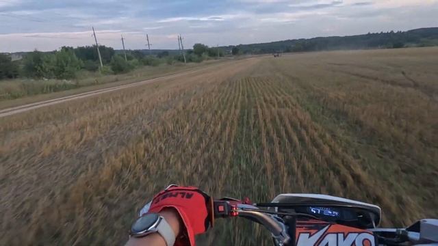 ЕЗДА НА ЗАДНЕМ КОЛЕСЕ! ПОКАТУШКИ KAYO K1/FX MOTO. Продажа эндуро/ Сразу две легенды JOG PRODUCTION‼ смотреть онлайн