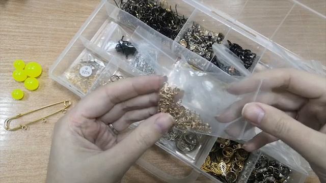 Мастер-класс: брошь с шариками-подвесками из эпоксидной смолы. Экспресс-вариант. смотреть онлайн