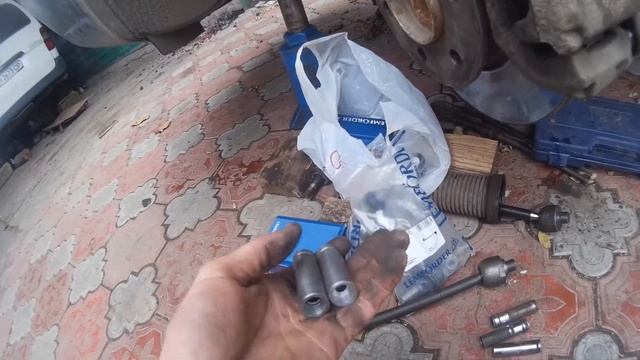 Спринтер замена направляющих передних суппортов смотреть онлайн