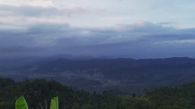 Explore bukit Karangasem Bali смотреть онлайн