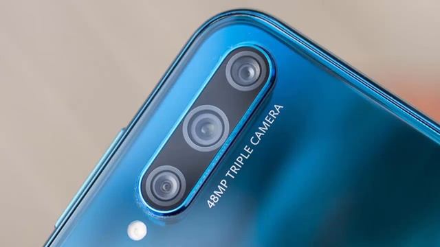 Обзор Honor 30i: AMOLED и сканер в экране в недорогом смартфоне смотреть онлайн