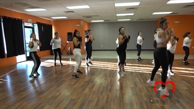 Cardio Dance Mix / Rutina de 45 Min. смотреть онлайн