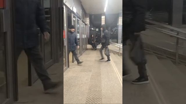 Савёловский вокзал_Чат общения смотреть онлайн