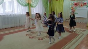 танец "модницы"