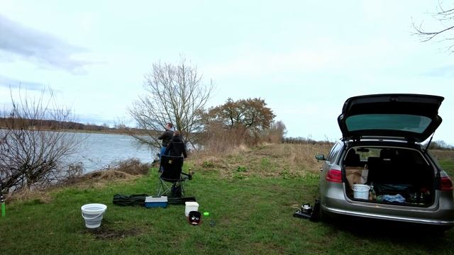 С сыном на рыбалку / Первый выезд на рыбалку в Голландию 2023 смотреть онлайн