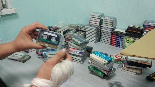 Кассеты, лот за 100000 рублей почти 1000 кассет, бинго или борода? часть первая что же внутри? смотреть онлайн
