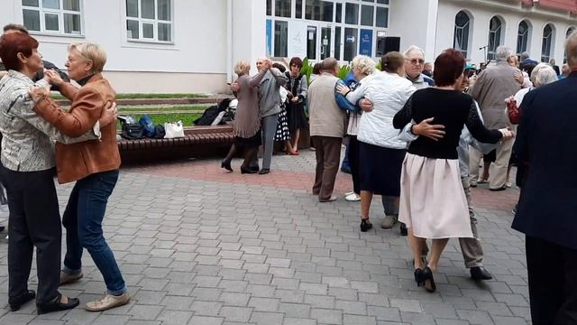 Танцуем В Ритме Кубинской Хабанеры! смотреть онлайн