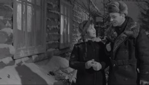 Песня «Старый клен стучит в стекло» из фильма «Девчата»