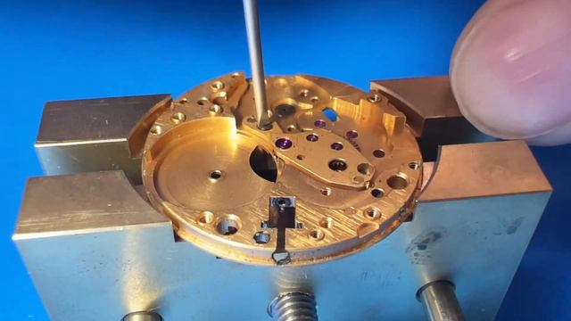 Lau Dầu  đồng Hồ Nga Poljot De Luxe 23 Jewels Máy Vàng 2209 ( Poljot De Luxe 23 Jewels Service ).