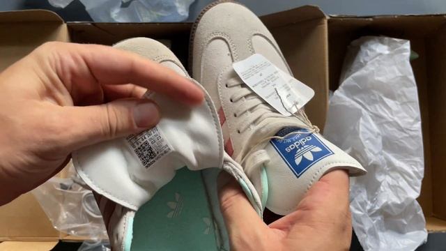 Сравниваю поддельные и оригинальные кроссовки adidas Samba. смотреть онлайн