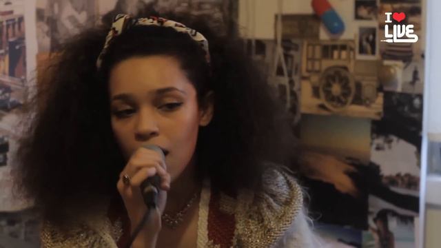 Izzy Bizu - Hit The High Road #ILLAcoustic смотреть онлайн