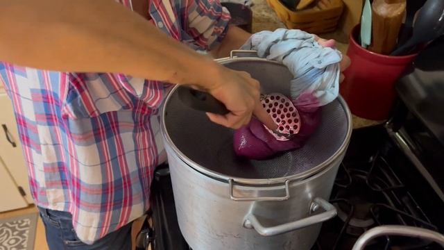 Canning Grape Juice смотреть онлайн