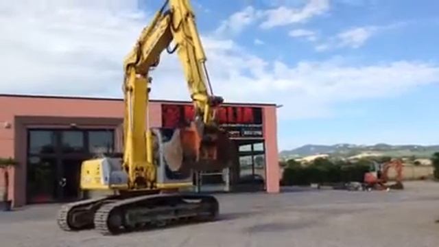 New-Holland E 245 смотреть онлайн