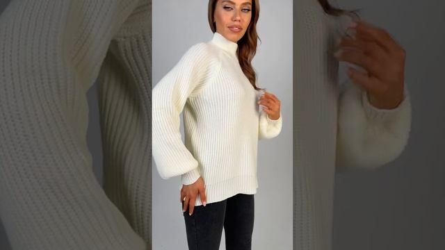 Женская вязаный свитер от бренда MAXADORRE смотреть онлайн